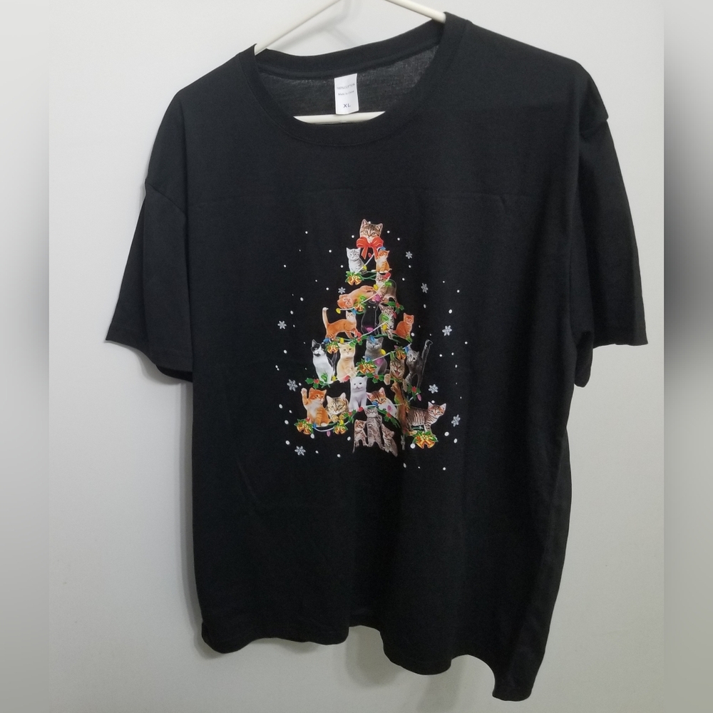 NWOT Christmas tree of cats shirt, cotton - Picture 2 of 4